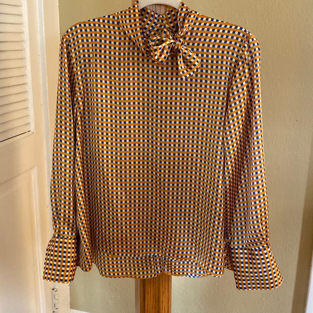 💓Pussy Bow Graphic 👚 Blouse💓